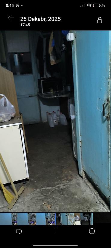 Mənzillər: Satilir 520000 Aciglamasi wekil bolumunde, kupca var Binada gaz var — 2