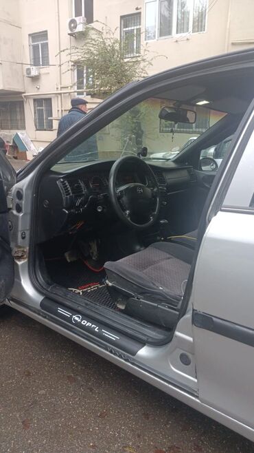 Opel: Opel Vectra: 2 l | 1998 il 205000 km Sedan -da lalafo.az — 8 Opel: Opel Vectra: 2 l | 1998 il 205000 km Sedan — 8