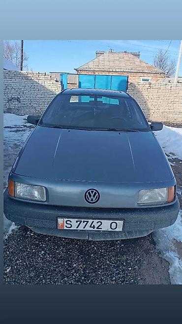 Volkswagen: Volkswagen Passat: 1988 г., 1.8 л, Механика, Бензин, Седан — 1