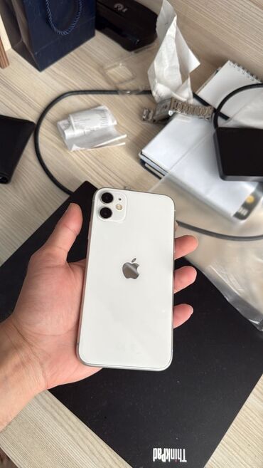iphone 8 white: IPhone 11, 64 GB, Ağ