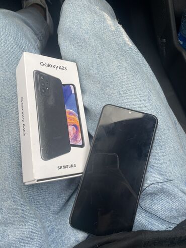 sq telefon: Samsung Galaxy A23, 64 ГБ, цвет - Серый, Битый, Отпечаток пальца, Face ID