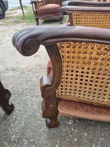 Stilske garniture: Stilska garnitura u odlicnom stanju, trosed i tri fotelje — 12