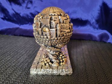 Ostali kućni dekor: Globus vintaz Jerusalim,rucna obrada. Figura maksimalno ocuvana,pun — 10