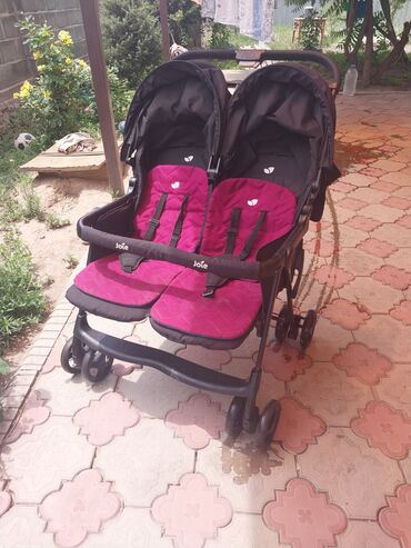 детская коляска для двойни: Коляска, цвет - Черный, Б/у