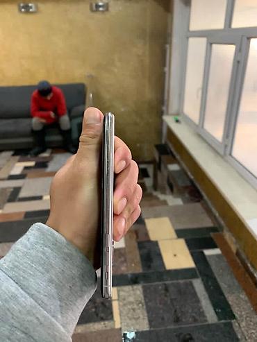 Apple iPhone: IPhone X, 256 ГБ, Серебристый — 8