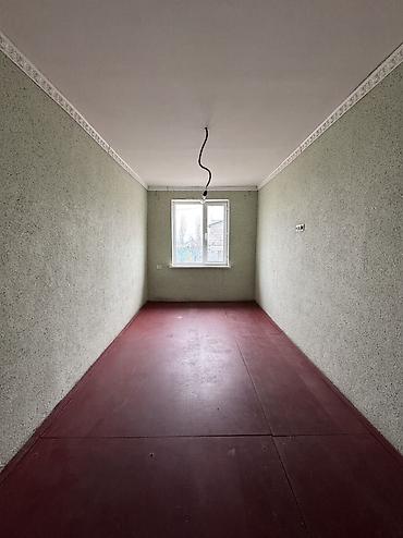 Продажа коттеджей и домов: ✨Продается дом с подвалом в с. Сокулук✨ 🏡Характеристики: • Комнат - 4 — 10