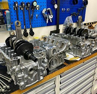 СТО, ремонт транспорта: Качественный ремонт двигателя и коробки передач автомобиля марки — 1