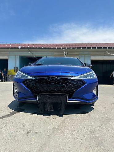 elantra 2020: Hyundai Elantra: 1.6 l | 2020 il Sedan — 1