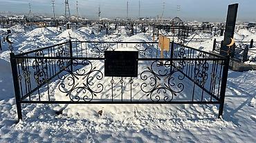 изготовление табличек уличных: Изготовление памятников, Изготовление оградок, Изготовление крестов | Гранит, Металл, Габбро | Установка, Оформление — 2