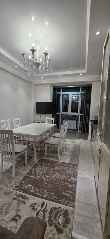 дом или квартира в бишкеке в аренду: 2 комнаты, 60 м², Элитка, 8 этаж, Евроремонт