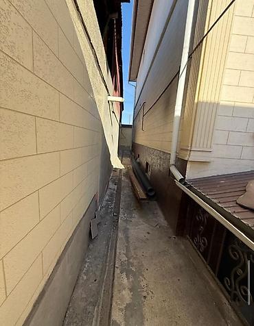 Продажа коттеджей и домов: Продается частный дом в городе Ош, мкр Достук 290.000$ ▫️2 этажный + — 3