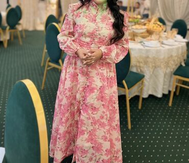 платья свободного кроя для полных: Женское длинное платье с цветочным принтом ZIMMERMAN - Цвет и принт