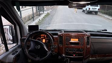 385 55: Mercedes-Benz Sprinter, цельнометаллический высокий фургон в длинной — 10
