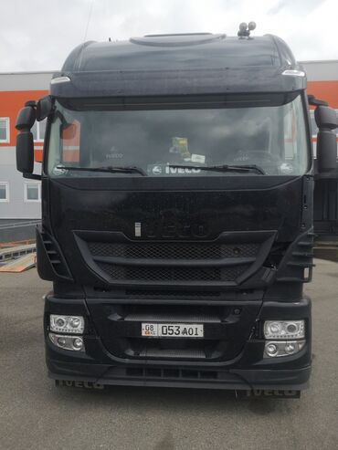 полуприцепы продажа б у: Тягач, Iveco, 2017 г.