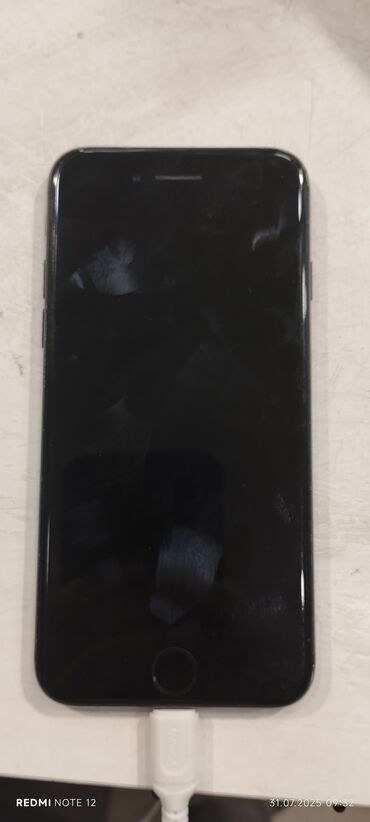 Apple iPhone: IPhone 7, 128 GB, Jet Black, Barmaq izi