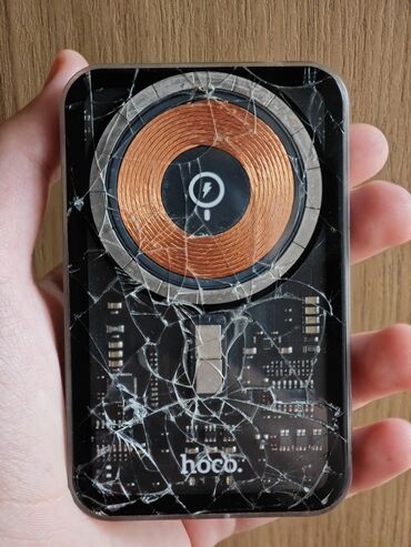 батареї б у: Продам или обменяю повербанк,рабочий но иногда кидает питание туда