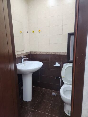 Uzunmüddətli kirayə mənzillər: Xətai Rayonu Həzi Aslanov Metrosu Babək 93 (Boş Əşyasız) 3 otaq — 11