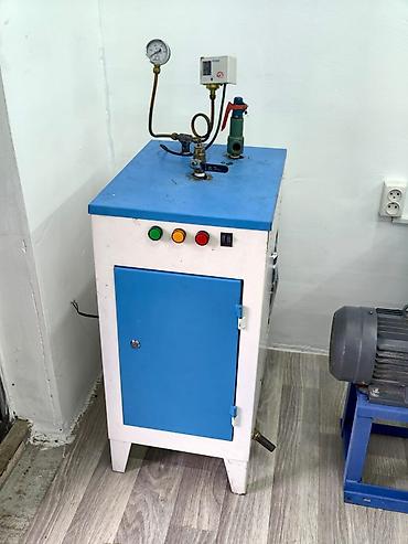 Парогенераторы, гладильное оборудование: Срочно продается Усадочный апарат в идеальном состоянии в комплекте — 9