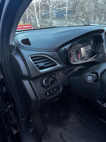 Chevrolet: Chevrolet Spark: 2019 г., 1 л, Вариатор, Бензин, Хэтчбэк — 8