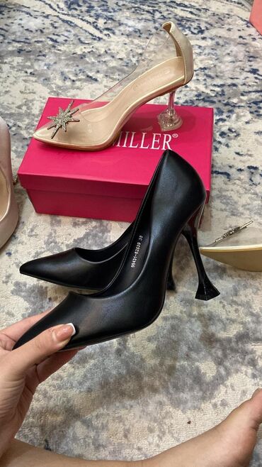 Tuflilər: Tuflilər, Ölçü: 38, rəng - Qara, Yeni