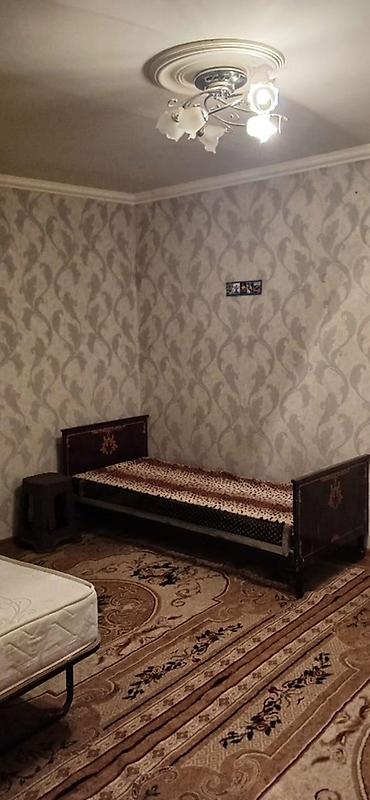 Həyət evləri və villalar: SAHİBİNDƏN İCARƏYƏ VERİLİR: 3 otaqlı həyət evi. Elmlər metrosu — 4
