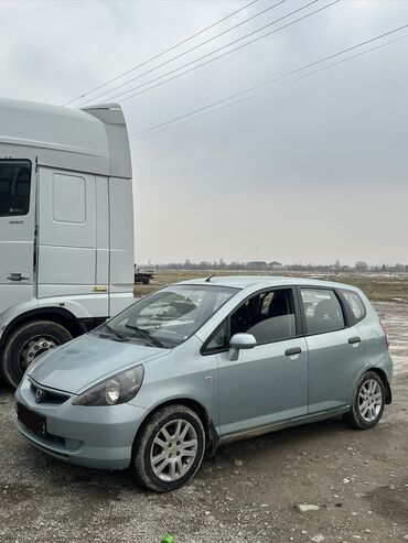 Honda: Honda Jazz: 2004 г., 1.3 л, Бензин — 2