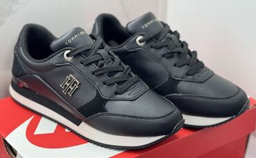 Кроссовки и спортивная обувь: Кроссовки, 37, Tommy Hilfiger, Б/у, цвет - Черный, Самовывоз at lalafo.kg Кроссовки и спортивная обувь: Кроссовки, 37, Tommy Hilfiger, Б/у, цвет - Черный, Самовывоз