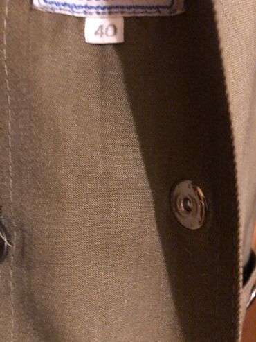 Mantili: XL, Upotrebljenо, Sa postavom, Jednobojni, bоја - Maslinasto zelena — 9