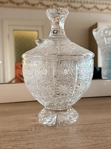 en gozel ev qapilari: Kəsilmiş şüşədən dekorativ qab və qapaq dəsti. - Material: ağır — 1