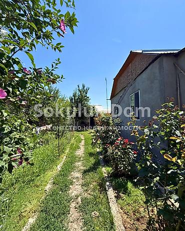 1: 🏠Продается дом в с. Сокулук 🟡Комнаты: 3 🟡Участок: 7 соток — 5