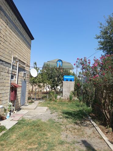 əmircanda kirajə evlər: Qiyməti razılaşma yolu ilə. Ev İmişli rayonunda Merkezde İmişli