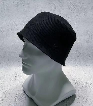 шапка женская черная: Головные уборы, Nike, Новый, цвет - Черный — 1