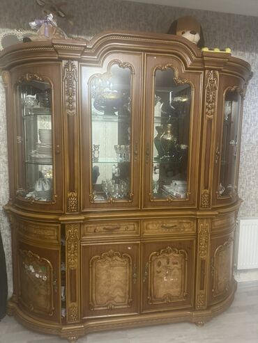буфет: Распашной, 3 двери Буфет