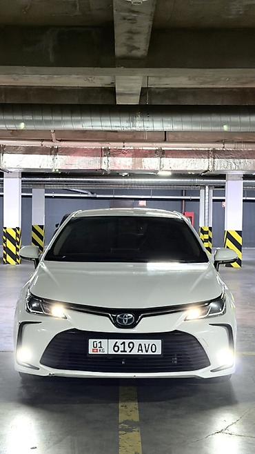corola: Toyota Corolla: 2019 г., 1.8 л, Вариатор, Гибрид, Седан — 2