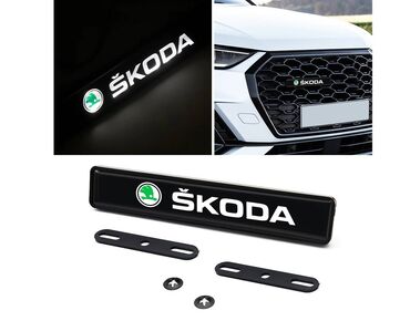 Tuning oprema: 12V Svetleći LED znak za prednju masku - ŠKODA Svetleći znak za — 7