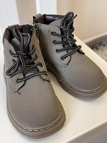 soft shell: 1. Ветровка на 2,-2,5 года -500 сом 2. Флисовые теплые двойки 900 — 5