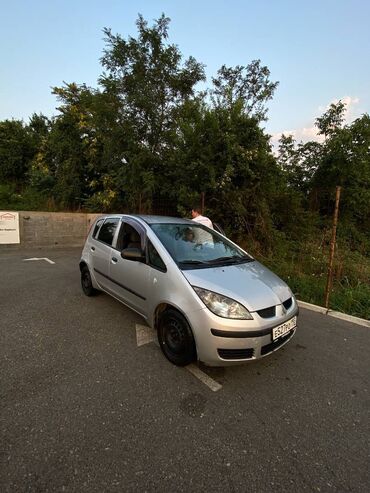 kaput od vune: Mitsubishi Colt: 1.3 l | 2008 г. | 230000 km. Hečbek