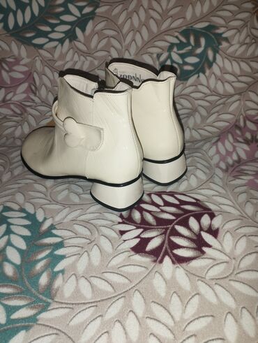 Botinka və botilyonlar: Ölçü: 36, rəng - Qara, Yeni — 6