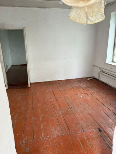 сдается дом дордой: 60 м², 4 комнаты, Подвал, погреб, Забор, огорожен