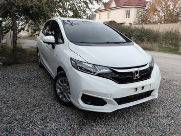 100 перохдка: Honda Fit: 2018 г., 1.5 л, Автомат, Бензин, Хэтчбэк