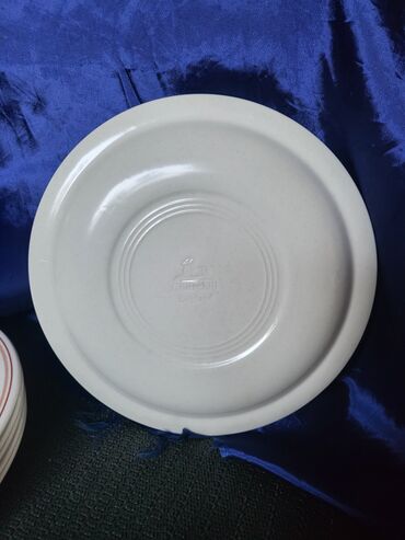 Kuhinjski setovi: Servis nov engleski Churchill za poslastice,kafu,caj iz 70ih. Servis na lalafo.rs — 14 Kuhinjski setovi: Servis nov engleski Churchill za poslastice,kafu,caj iz 70ih. Servis — 14