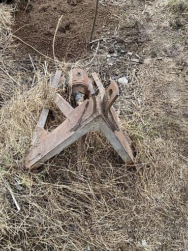антидождь для авто: Трактор красного цвета с закрытой кабиной, подходит для — 8