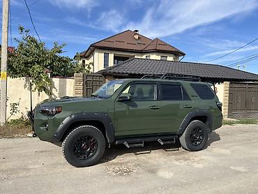 Toyota 4Runner: 2019 г., 4 л, Автомат, Бензин, Внедорожник