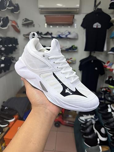 Спорттук бут кийим: Эркектердин кроссовкасы, 40, 41, 42, Mizuno, Жаңы, түсү - Ак, Акысыз жеткирүү — 3