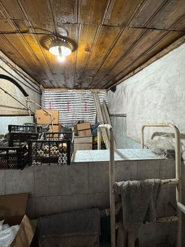 Продажа домов: Полдома, 100 м², 5 комнат, Риэлтор, Старый ремонт — 10