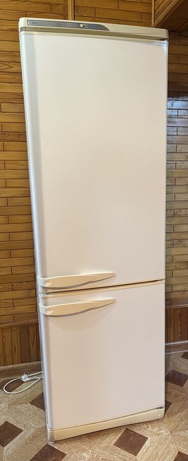 продам фирму: Продам холодильник фирмы «Stinol»в хорошем состоянии! Работает