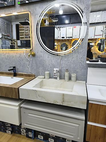 Santexnika: Dairəvi işıqlı güzgü və mərmər naxışlı hamam lavabosu dəsti - Güzgü — 1