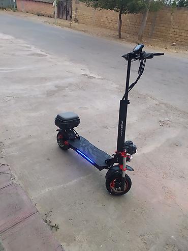 çeki daşları: Yeni Elektrik samokat 10", > 1000 Vt, > 45 km/s, Ünvandan götürmə — 2