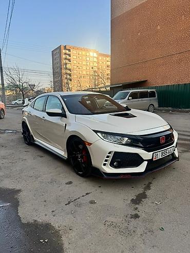 Honda: Honda Civic: 2019 г., 2 л, Механика, Бензин, Хэтчбэк — 3