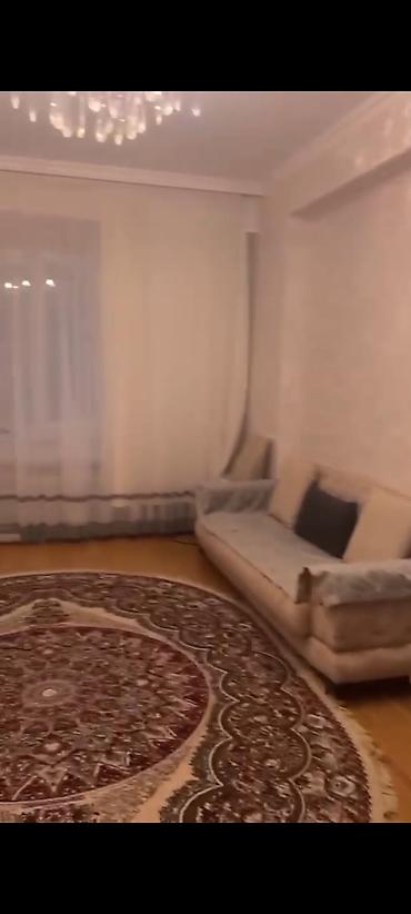 arendaya otaq: 10 mikrarayon .Kristal da 2otaqlı içi əşyalı ev kira verilir 450azn — 1